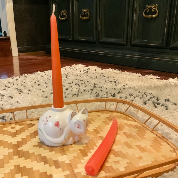 Adorable Vintage Porcelain Cat Candlestick Holder - Picture 2 of 8